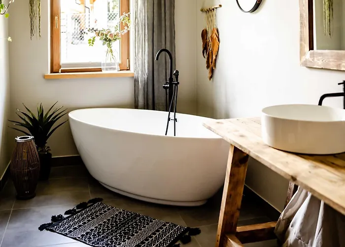 Villa Na Szczycie Konopi *